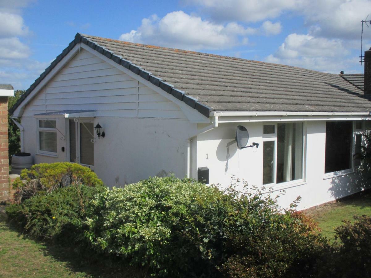 Вілла The Bungalow Lymington With New Forest 1 Mile Екстер'єр фото